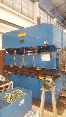 ขายเครื่องพับ 8 ฟุตหนา 6 มิลราคา 250,000 บาท ขายเครื่องพับ 8 ฟุตหนา 6 มิลราคา 250,000 บาท