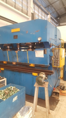 ขายเครื่องพับ 8 ฟุตหนา 6 มิลราคา 250,000 บาท ขายเครื่องพับ 8 ฟุตหนา 6 มิลราคา 250,000 บาท