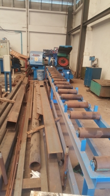 ขายเครื่องเลื่อยดึงงานเข้าอัตโนมัติขนาด 400 มิลพร้อมลูกกลิ้งรองรับราคา 80,000 บาท ขายเครื่องเลื่อยดึงงานเข้าอัตโนมัติขนาด 400 มิลพร้อมลูกกลิ้งรองรับราคา 80,000 บาท