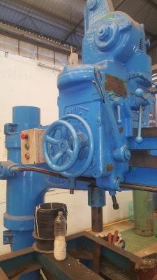 ขายเครื่องเจาะเรเดียลเก่าแต่แข็งแรงราคา 40,000 บาท