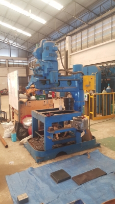 ขายเครื่องเจาะเรเดียลเก่าแต่แข็งแรงราคา 40,000 บาท