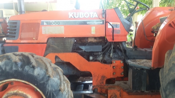 ขายคูโบต้า M9000พร้อมเล่มพร้อมโอน