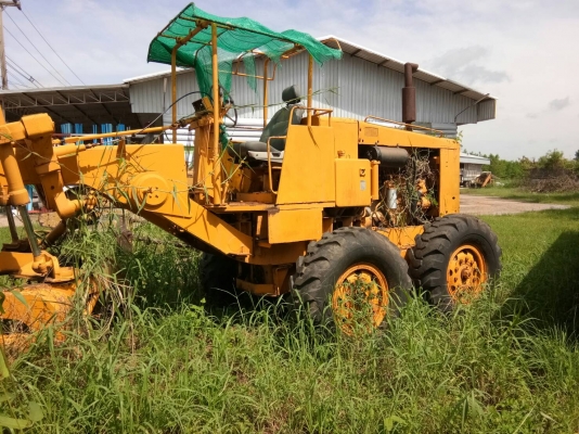 ขายรถเกรด KOMATSU GD600R ราคา 390000