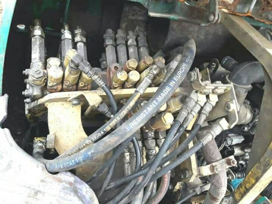 ขายรถแบคโฮ KOMATSU PC30-7 เอกสารอินวอย ราคา 300000 ขายรถแบคโฮ KOMATSU PC30-7 เอกสารอินวอย ราคา 300000