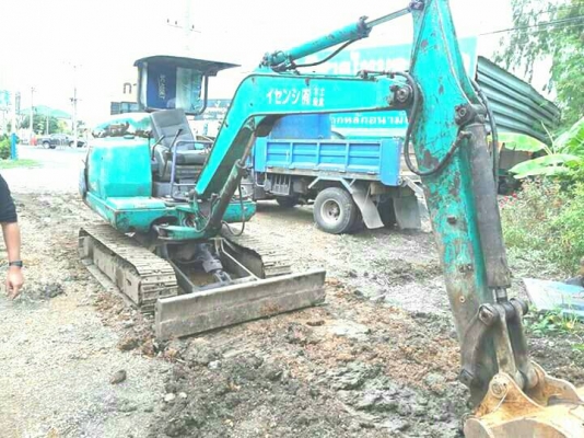 ขายรถแบคโฮ KOMATSU PC30-7 เอกสารอินวอย ราคา 300000 ขายรถแบคโฮ KOMATSU PC30-7 เอกสารอินวอย ราคา 300000