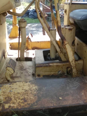 ขาย 195,000 บาท CATTERPILAR D4D เครื่องดี เกียร์แรง โซ่หนา ใบสวย เอกสารชื้อขาย   รถอยู่ จ.ปทุมธานี โทร&amp;ไอดีไลน์ 0610710295