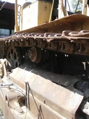 ขาย 195,000 บาท CATTERPILAR D4D เครื่องดี เกียร์แรง โซ่หนา ใบสวย เอกสารชื้อขาย   รถอยู่ จ.ปทุมธานี โทร&amp;ไอดีไลน์ 0610710295