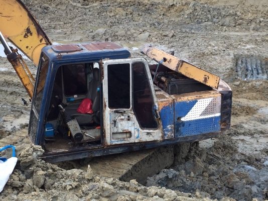 ขายรถแบคโฮ KOBELCO SK07 ตัวเดินใหญ่ ราคา 400000 ขายรถแบคโฮ KOBELCO SK07 ตัวเดินใหญ่ ราคา 400000