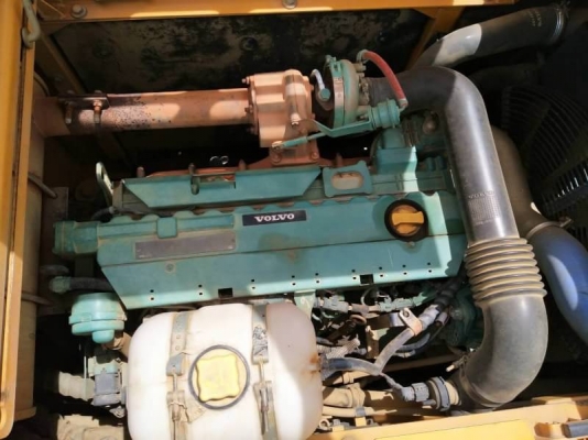ขาย 1,080,000 บาท VOLVO EC210B PRIME ทำงาน 17,xxx ชม. เครื่องดี ปั้มแรง โซ่หนา เอวแน่น ไฟฟ้าครบ เอกสารเล่มทะเบียน  รถอยู่ จ.สุพรรณบุรี โทร&amp;ไอดีไลน์ 0610710295