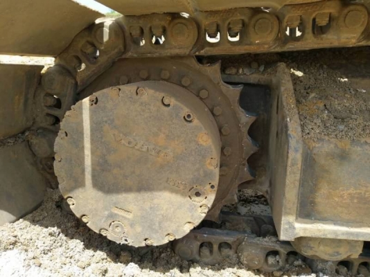 ขาย 1,080,000 บาท VOLVO EC210B PRIME ทำงาน 17,xxx ชม. เครื่องดี ปั้มแรง โซ่หนา เอวแน่น ไฟฟ้าครบ เอกสารเล่มทะเบียน  รถอยู่ จ.สุพรรณบุรี โทร&amp;ไอดีไลน์ 0610710295