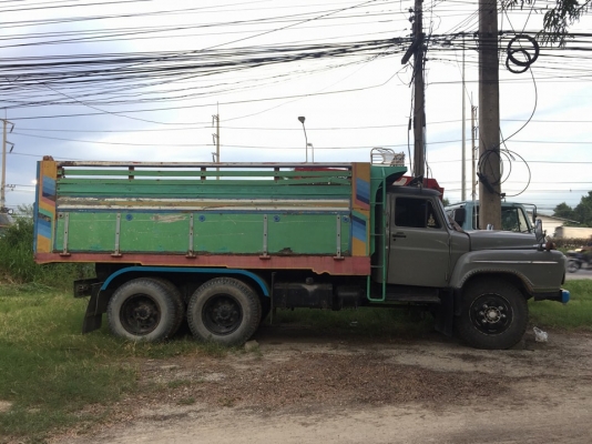 10ล้อดั้ม2เพลา มีสโลน์