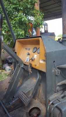 ขายด่วน รถแท๊คเตอร d2 /5 Komatsu  เครืองดีพร้อมใช้ ขาย 125000