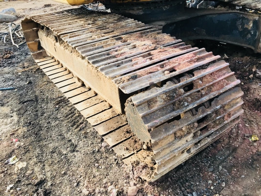 ขายโซ่พร้อมแผ่น ถอดจากKOMATSU PC20016