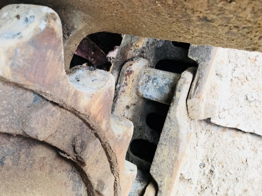 ขายโซ่พร้อมแผ่น ถอดจากKOMATSU PC20016