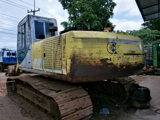 ขายด่วน SUMITOMO SH200 สภาพสวยพร้อมใช้งาน เครื่องปั้มดีเยี่ยม โซ่ช่วงล่างพร้อมใช้งาน เอวแน่น ไฟห้าตัด มอเตอร์คันเร่ง เอกสารเล่มทะเบียน สนใจโทรสอบถาม 093-0764943  088-3223272  K ตั้ม