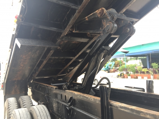 ขายรถบรรทุก 10 ล้อดั้ม ยูโรวัน 270 แรงปี 44