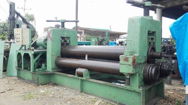 เครื่องม้วนเหล็กญี่ปุ่น หน้ากว้าง 2000 มม ม้วนหนา 25 มม เพลาตัน 12" หัวเพลาม้วนแป้ปได้ นน 7000 kg เก่านอกพร้อมใช้