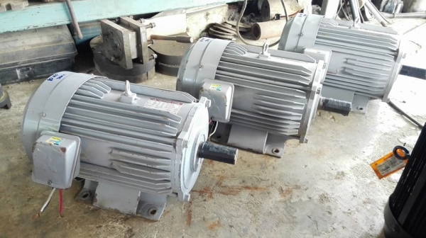 ** SOLD ** มอเตอร์รุ่นใหม่ Mitsubishi 10 HP 1430 RPM 380V สภาพสวยสดเดิมๆพร้อมใช้