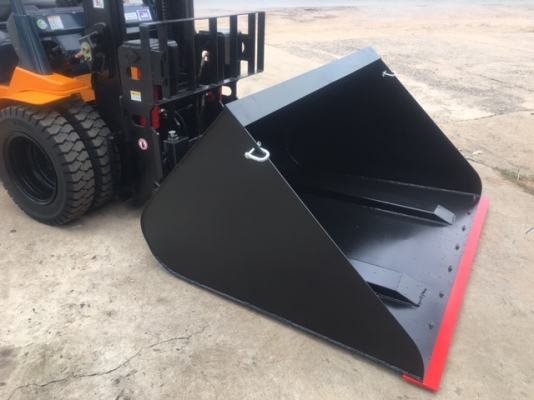 ขายรถโฟลคลิฟท์ TOYOTA  7FD25  , เสายกสูง 5 เมตร , เครื่องยนต์ดีเซล 2Z ,งาปรับคว่ำหงาย , ปุ้งกี๋ทรงโค้งปากกว้าง 1.7 เมตร , รถนำเข้าแท้จากญี่ปุ่น 100\%  ( รถไม่เคยใช้งานในเมืองไทย นำเข้าจากญี่ปุ่น )