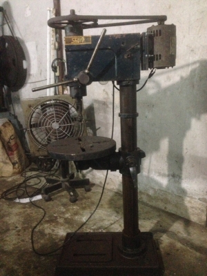 เท่นเจาะใหญ่ เปลี่ยนรอบช้าไว้เเล้ว มอเตอร์2สาย ไฟบ้าน