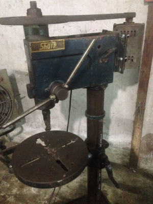 เท่นเจาะใหญ่ เปลี่ยนรอบช้าไว้เเล้ว มอเตอร์2สาย ไฟบ้าน