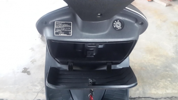 ขาย สกู๊ตเตอร์ Suzuki Vecstar 150 สภาพสวยๆเครื่องแน่นๆครับ ราคา 50 cc. ขาย สกู๊ตเตอร์ Suzuki Vecstar 150 สภาพสวยๆเครื่องแน่นๆครับ ราคา 50 cc.