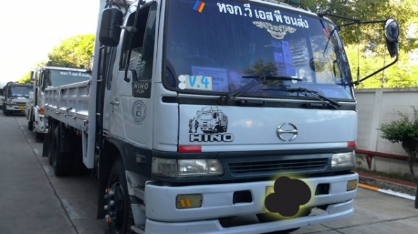 ขายด่วน รถบรรทุก 10 ล้อ เครื่อง 195 แรงม้า สภาพดีมาก