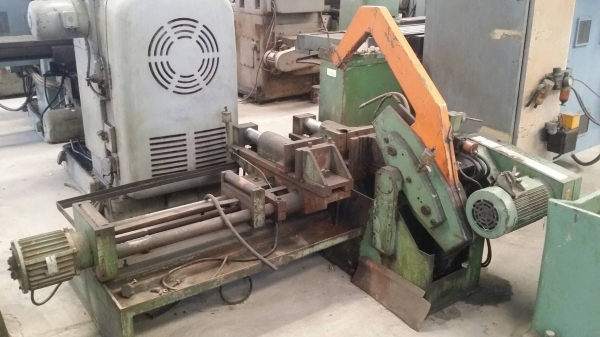 เครื่องเลื่อย ใบเลื่อยใหญ่ มีหางส่ง ชมเครื่องจักร โฟล์คลิฟท์ รอก นับ1,000รายการจากญี่ปุ่นwww.paholgroup.com