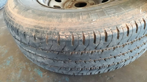 215R14C MICHELIN XCD ปี13 ดอกสวย มี 2 เส้น โทร.081-427-2941 ตจว.ส่งได้ครับ