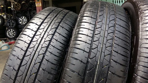 ขายล้อแม็กป้ายแดง nissan almera 15" พร้อมยางปี17 สนใจติดต่อร้าน ก.เจริญการยางครับ 081-3747940