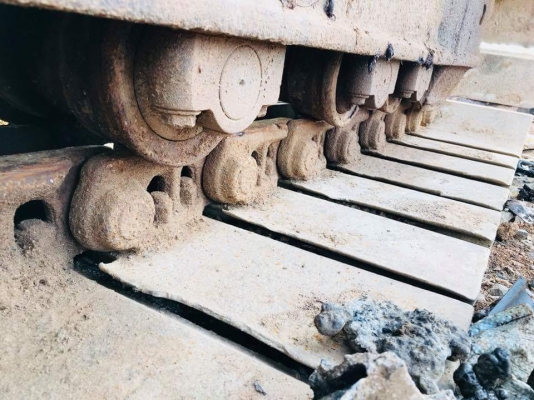 ขายโซ่พร้อมแผ่น ถอดจาก KOMATSU PC200-6 ????ราคา100,000บาท???? 0967428942 ปทุมธานี