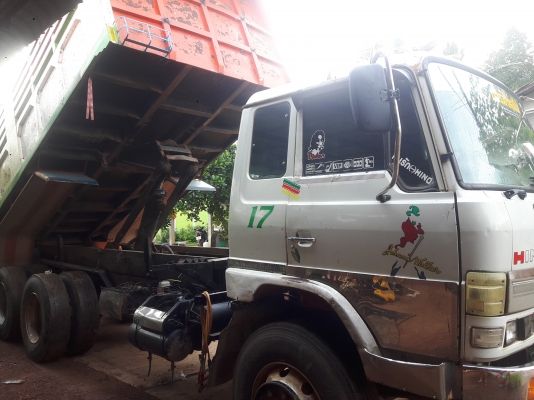 ขายhino kt725 เครื่อง6cโบเกียร์อิตัสไดน์ในตัวเบรคzm6นิ้วคานหน้าอิซุ240มีระบบลากลูก