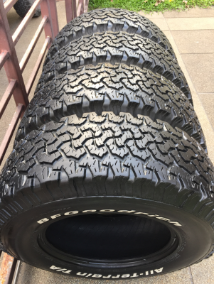 ยาง All BF Goodrich 285 70 17 ปลายปี13 ดอกเต็ม ใช้ยาว ราคาไม่แพง ยาง All BF Goodrich 285 70 17 ปลายปี13 ดอกเต็ม ใช้ยาว ราคาไม่แพง