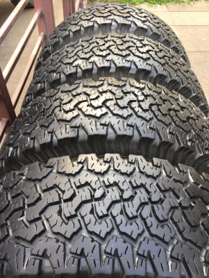 ยาง All BF Goodrich 285 70 17 ปลายปี13 ดอกเต็ม ใช้ยาว ราคาไม่แพง ยาง All BF Goodrich 285 70 17 ปลายปี13 ดอกเต็ม ใช้ยาว ราคาไม่แพง