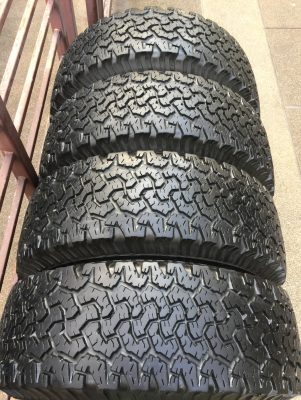 ยาง All BF Goodrich 285 70 17 ปลายปี13 ดอกเต็ม ใช้ยาว ราคาไม่แพง ยาง All BF Goodrich 285 70 17 ปลายปี13 ดอกเต็ม ใช้ยาว ราคาไม่แพง