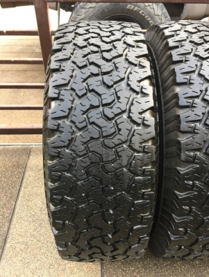 ยาง All BF Goodrich 285 70 17 ปลายปี13 ดอกเต็ม ใช้ยาว ราคาไม่แพง ยาง All BF Goodrich 285 70 17 ปลายปี13 ดอกเต็ม ใช้ยาว ราคาไม่แพง