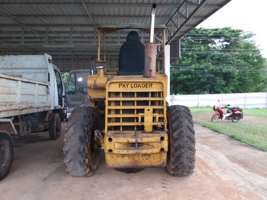 ขายรถตักkomatsu jh30b ติดต่อ0622683801