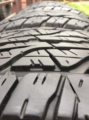 ยาง All Dunlop 30 9.5 R15 กลางปี15 ดอกเต็ม ใช้ยาว ราคาไม่แพง ยาง All Dunlop 30 9.5 R15 กลางปี15 ดอกเต็ม ใช้ยาว ราคาไม่แพง