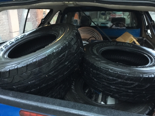 ยาง All Dunlop 30 9.5 R15 กลางปี15 ดอกเต็ม ใช้ยาว ราคาไม่แพง ยาง All Dunlop 30 9.5 R15 กลางปี15 ดอกเต็ม ใช้ยาว ราคาไม่แพง