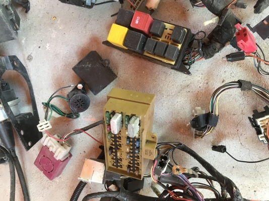 ขายชุดสายไฟจี๊บเชโรกี ขายชุดสายไฟจี๊บเชโรกี