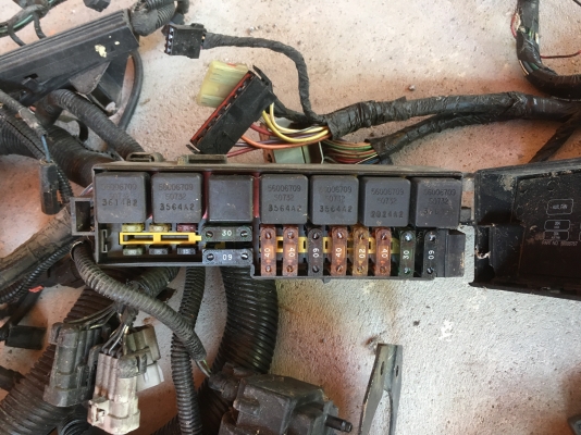 ขายชุดสายไฟจี๊บเชโรกี ขายชุดสายไฟจี๊บเชโรกี