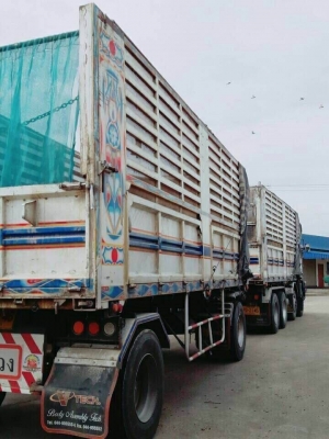 ขาย  2,650,000฿ ISUZU DECA 360 ปี58 วิ่ง 34x,xxx กม.  (แม่ดั้ม 12 ล้อ -ลูกดั้ม 2 คาน )ต่ออู่ ซี ที ทรัส.สวยๆ แม่ยาว 6.30ม.ลูกยาว6.40 ม. บันทุกของได้ 31/32ตัน รถสวยเดิมบางยางดี มีให้เลือกหลาย พ่วง  รถอยู่ นครสวรรค์ 090-772-3710 090-772-3708