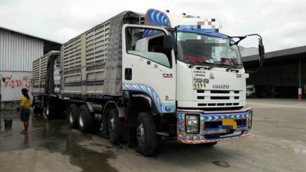 ขาย  2,650,000฿ ISUZU DECA 360 ปี58 วิ่ง 29x,xxx กม.  (แม่ดั้ม 12 ล้อ -ลูกดั้ม 2 คาน )ต่ออู่ ซี ที ทรัส.สวยๆ แม่ยาว 6.30ม.ลูกยาว6.40 ม. บันทุกของได้ 31/32ตัน รถสวยเดิมบางยางดี มีให้เลือกหลาย พ่วง  รถอยู่ นครสวรรค์ 090-772-3710 090-772-3708