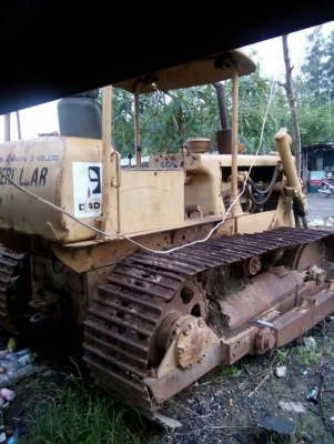 ขาย 195,000 CAT. D4D เครื่อง 43 v  เกียร์แรง ปั้มยกดี ช่วงล่างพร้อมใช้ รถอยู่  ปทุมธานี 090-772-3710 090-772-3708