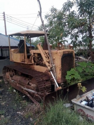 ขาย 195,000 CAT. D4D เครื่อง 43 v  เกียร์แรง ปั้มยกดี ช่วงล่างพร้อมใช้ รถอยู่  ปทุมธานี 090-772-3710 090-772-3708