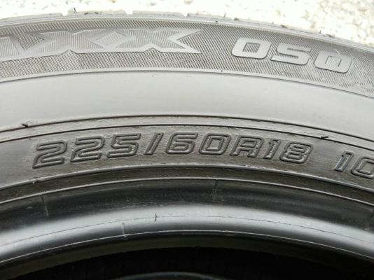 ขายยางDUNLOP 225/60R18 ปี13 ดอกยางเต็มสดสวย จำนวน 1 ชุด ขายยางDUNLOP 225/60R18 ปี13 ดอกยางเต็มสดสวย จำนวน 1 ชุด
