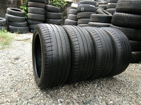 ขายยาง235/45R17 MICHELIN PILOT SPORT3 ปี15 ดอกยางสดไม่มีร้าวไม่มีปะ จำนวน 1 ชุด ขายยาง235/45R17 MICHELIN PILOT SPORT3 ปี15 ดอกยางสดไม่มีร้าวไม่มีปะ จำนวน 1 ชุด