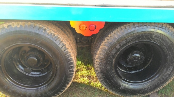 รถสิบล้อ HINO แบบหางเป็ด รถสภาพสวย