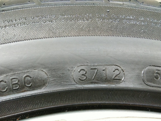 ขายแม็กโตโยต้า วีโก้ แชมป์ 6รูขอบ17 พร้อมยางMAXXIS 225/55R17 ปี12 สวยๆ จำนวน 1 ชุด พร้อมแท้24 ตัว ขายแม็กโตโยต้า วีโก้ แชมป์ 6รูขอบ17 พร้อมยางMAXXIS 225/55R17 ปี12 สวยๆ จำนวน 1 ชุด พร้อมแท้24 ตัว