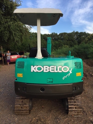 ขายรถขุดแบคโฮ KOBELCO SK024 (ขนาด PC 25)  รถเก่านอกแท้ 100\% {เครื่องแน่น ปั๊มแรง มีกระต่ายเต่า ระบบไว แทรคเหล็ก} รถพร้อมใช้งาน เอกสารใบอินวอยครบ      ????ราคา 260,000 ต่อรองได้???? ☎️สนใจติดต่อ 096-3268553 (สถิตย์พันธ์) ID LINE 0963268553 ????ร้านรุ่งเจริ